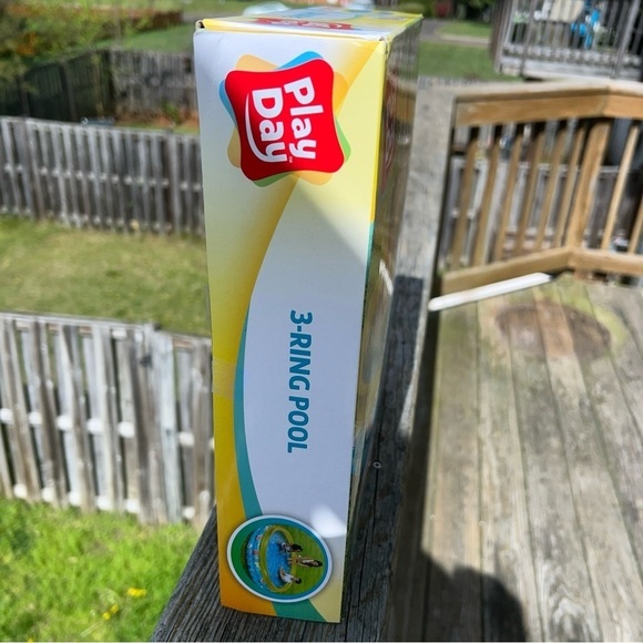 NWT Play Day 3-Ring Inflatable Kids Yellow Whale Shark Swimming Pool 🏊‍♀️ - Picture 2 of 4